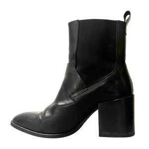 Brusque Chelsea Black Ankle Booties 9.5